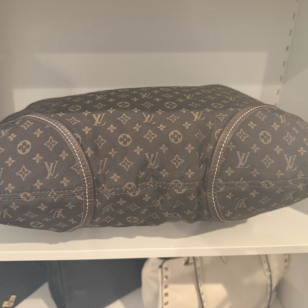 Louis Vuitton Brown Monogram Shoulder Bag - Picture 4 of 5
